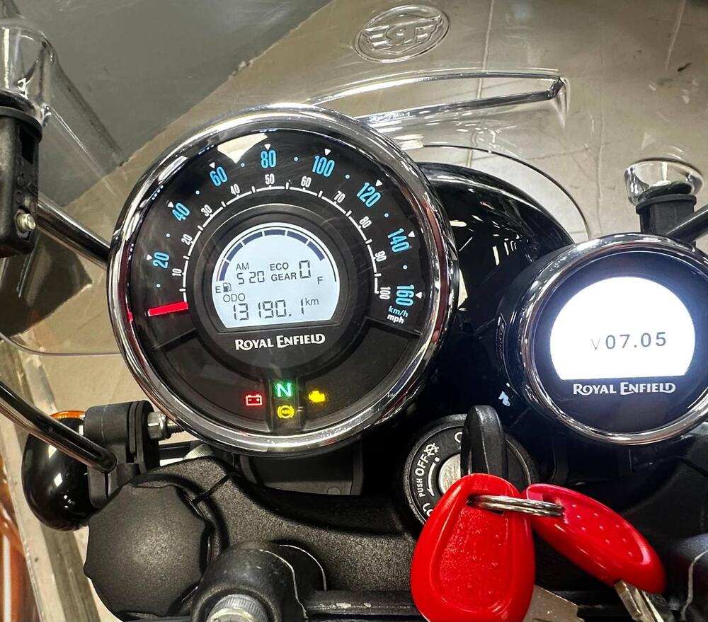 Royal Enfield Meteor 350 (2021 - 26) (3)