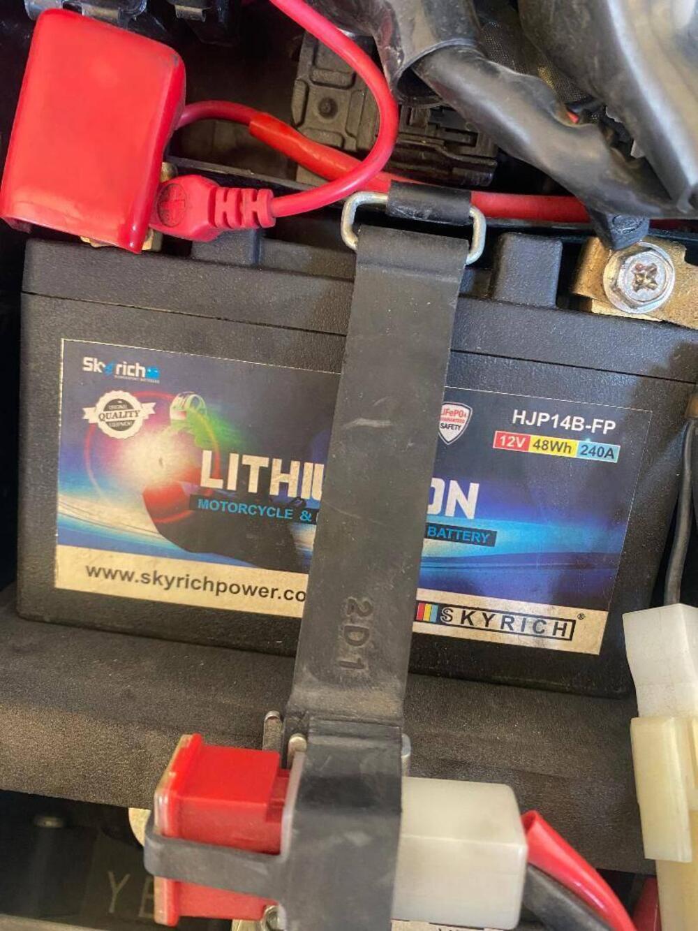 Yamaha FZ8 ABS (2013 - 16) (11)