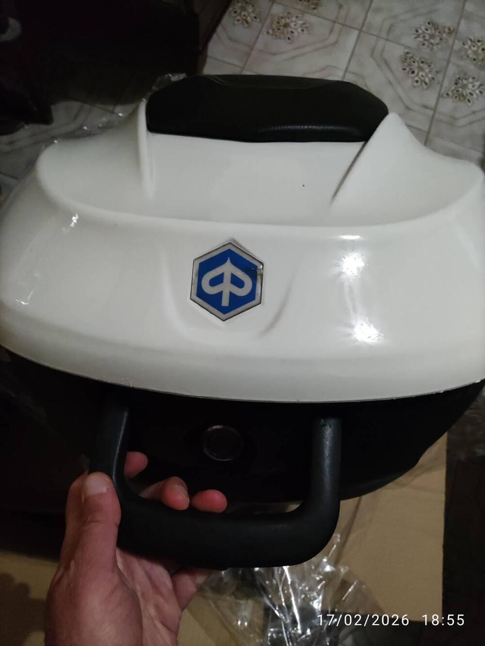 Bauletto Piaggio Beverly 300/350 (2)