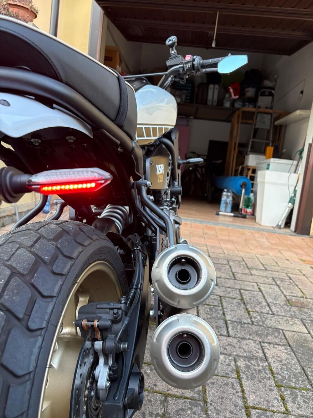 Yamaha XSR 700 XTribute (2022 - 24) (6)