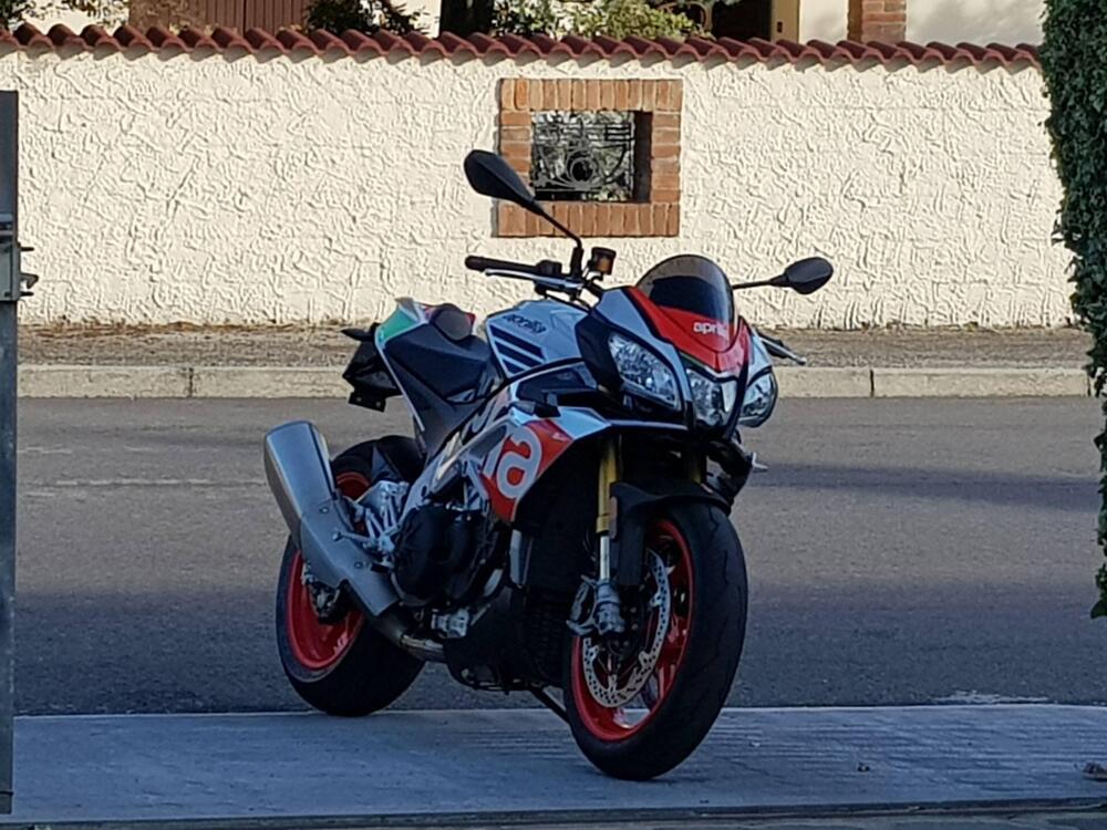 Aprilia Tuono V4 Factory (2017 - 18) (2)