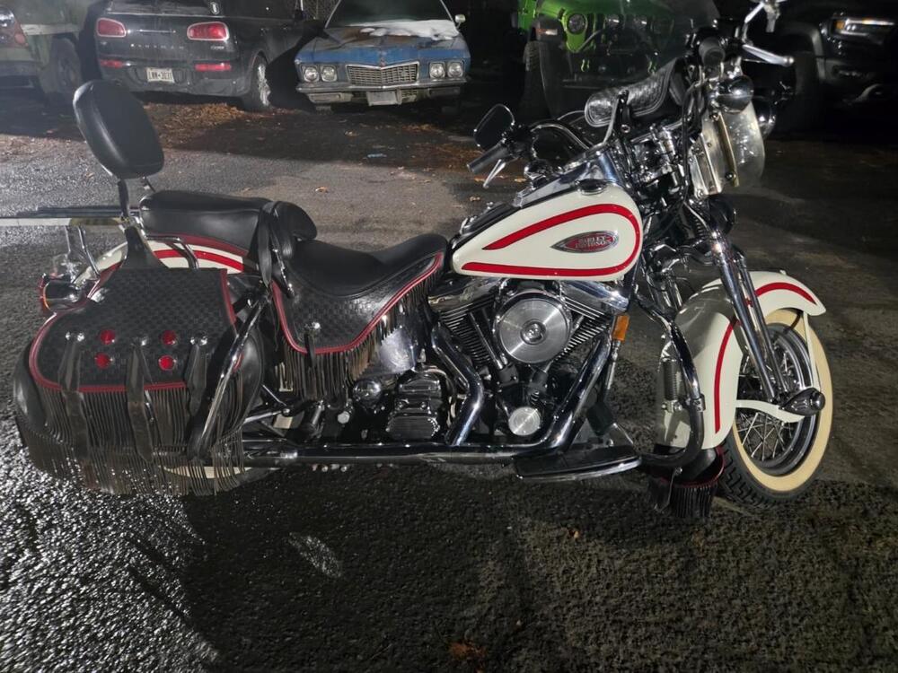 Harley-Davidson 1340 Heritage Springer (1997 - 99) - FLSTS