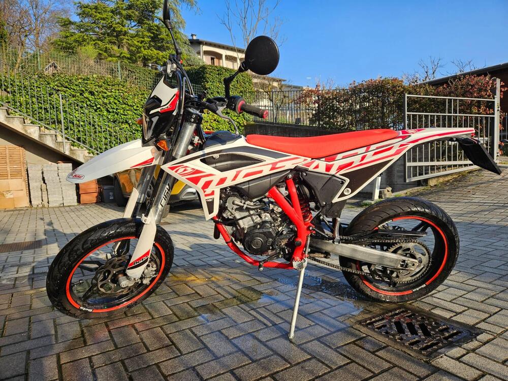 Betamotor RR 125 4T Motard LC (2021 - 23) (3)