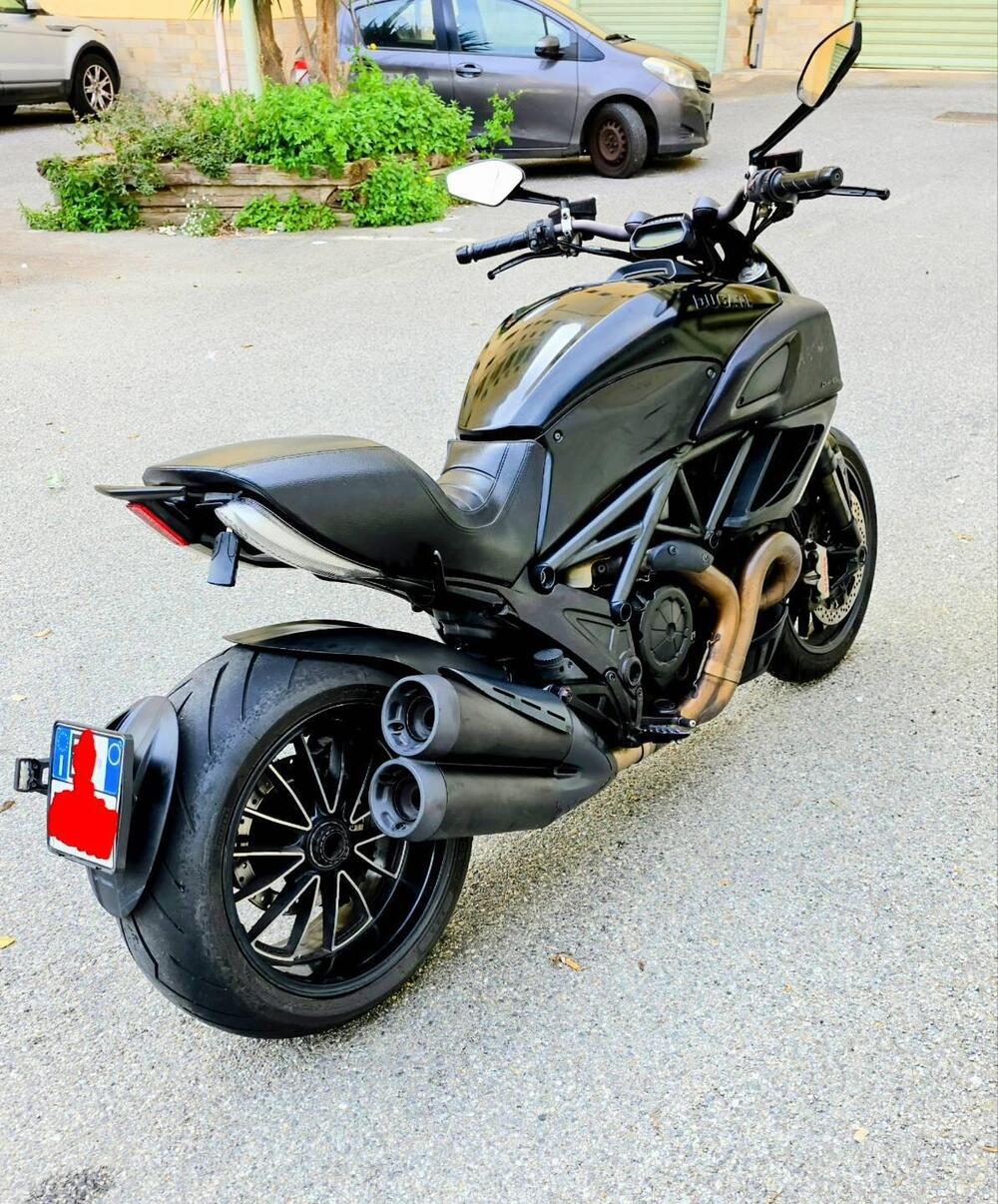 Ducati Diavel 1200 Dark (2012 - 13) (2)
