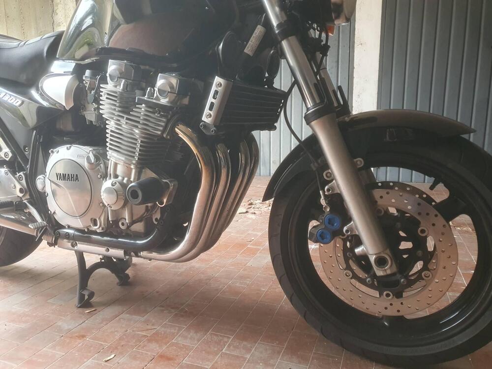 Yamaha XJR 1300 (2002 - 06) (3)