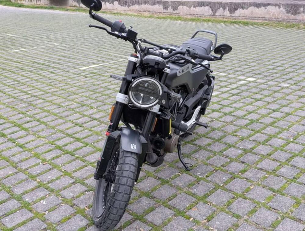 Husqvarna Svartpilen 401 (2021 - 23)