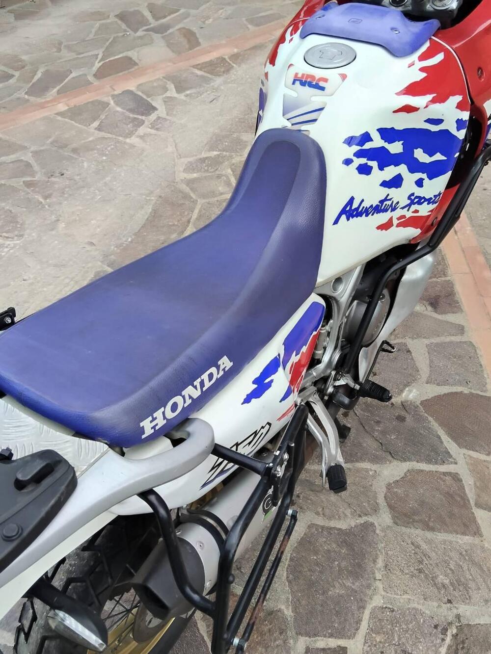 Honda Africa Twin XRV 750 (1993 - 95) (19)