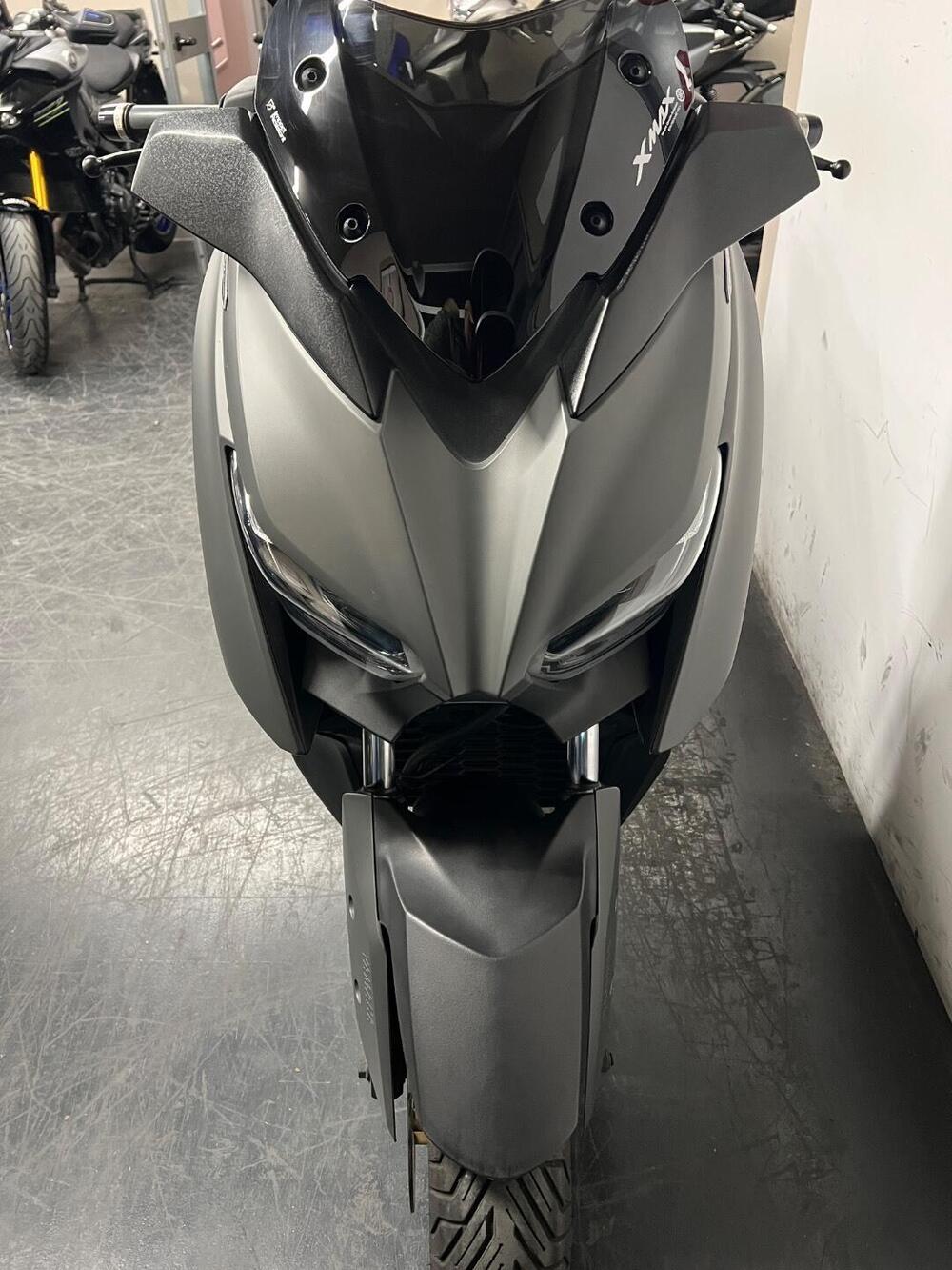 Yamaha X-Max 300 Tech Max (2021 - 24) (3)