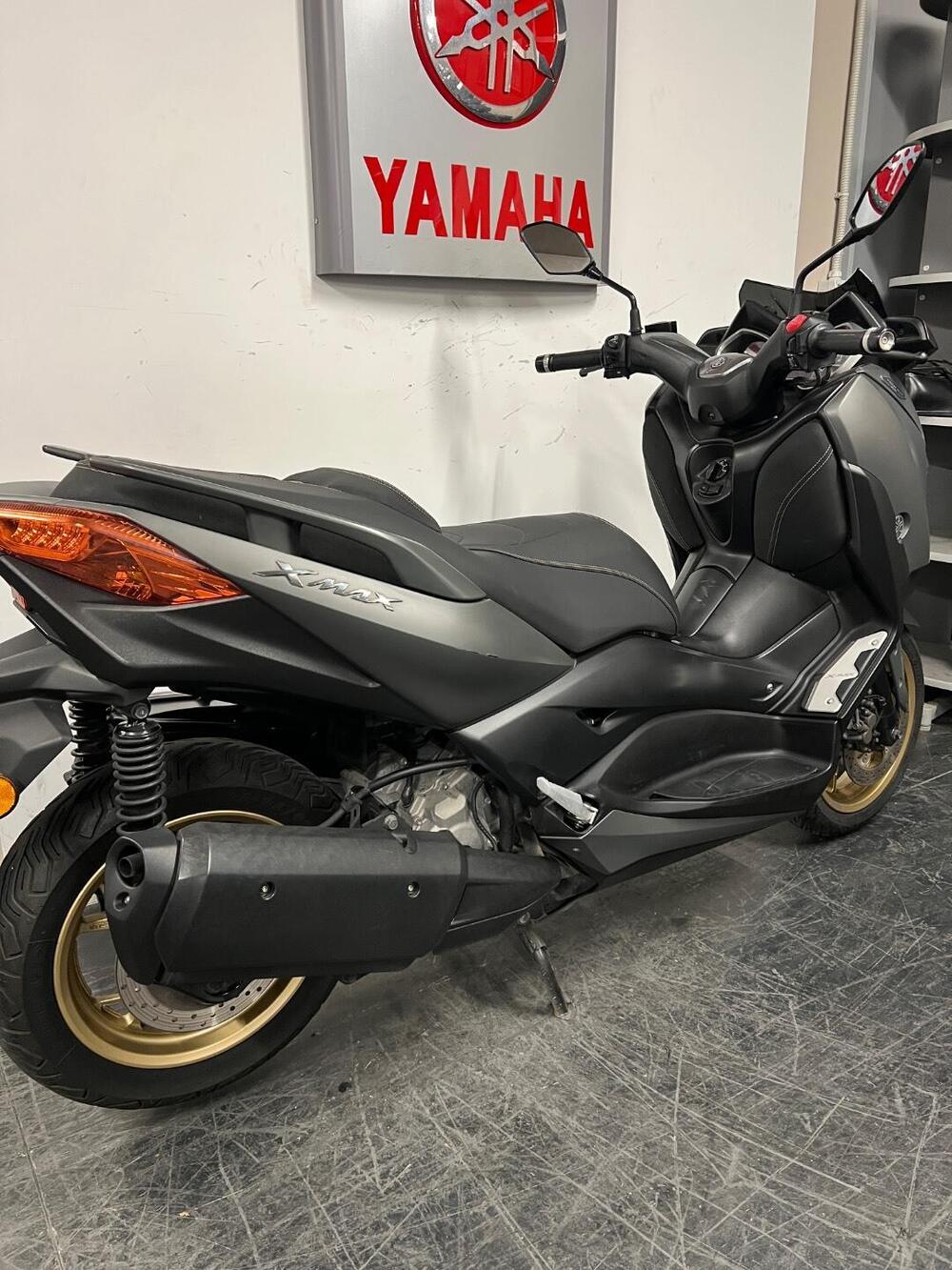 Yamaha X-Max 300 Tech Max (2021 - 24) (4)