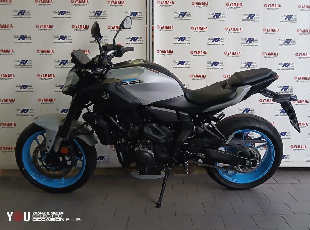 Yamaha MT-07 Y-AMT (2025 - 26) (5)