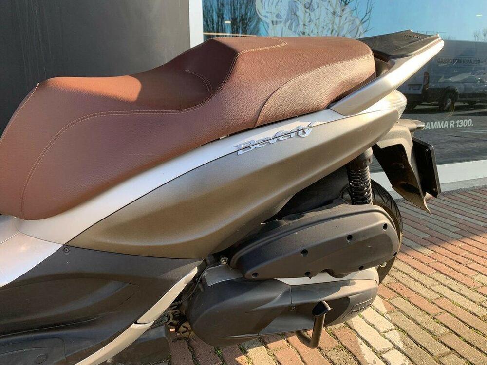 Piaggio Beverly 350 ABS (2016 - 20) (8)