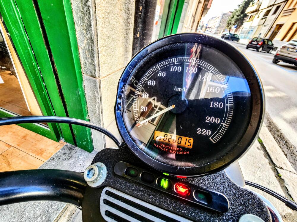 Harley-Davidson 883 R (2006 - 07) - XL 883R (6)