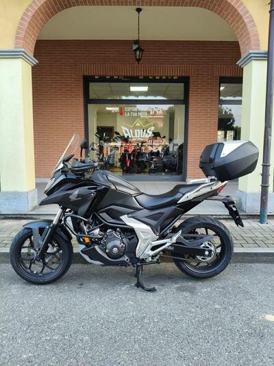 Honda NC 750 X DCT Urban (2021 - 24) usata