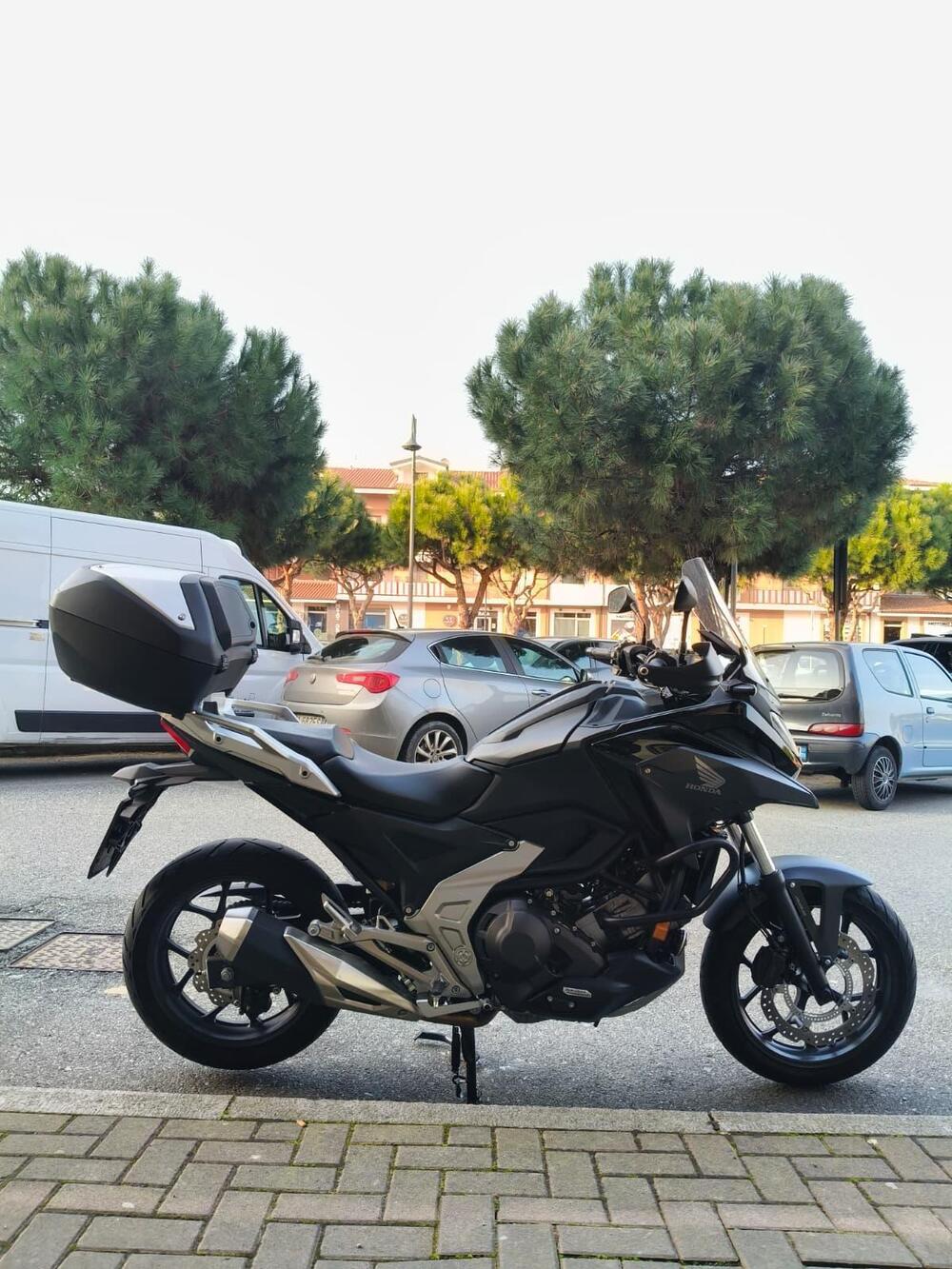 Honda NC 750 X DCT Urban (2021 - 24) (2)