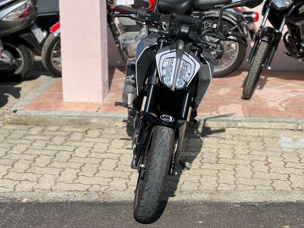 KTM 125 Duke (2021 - 23) (2)