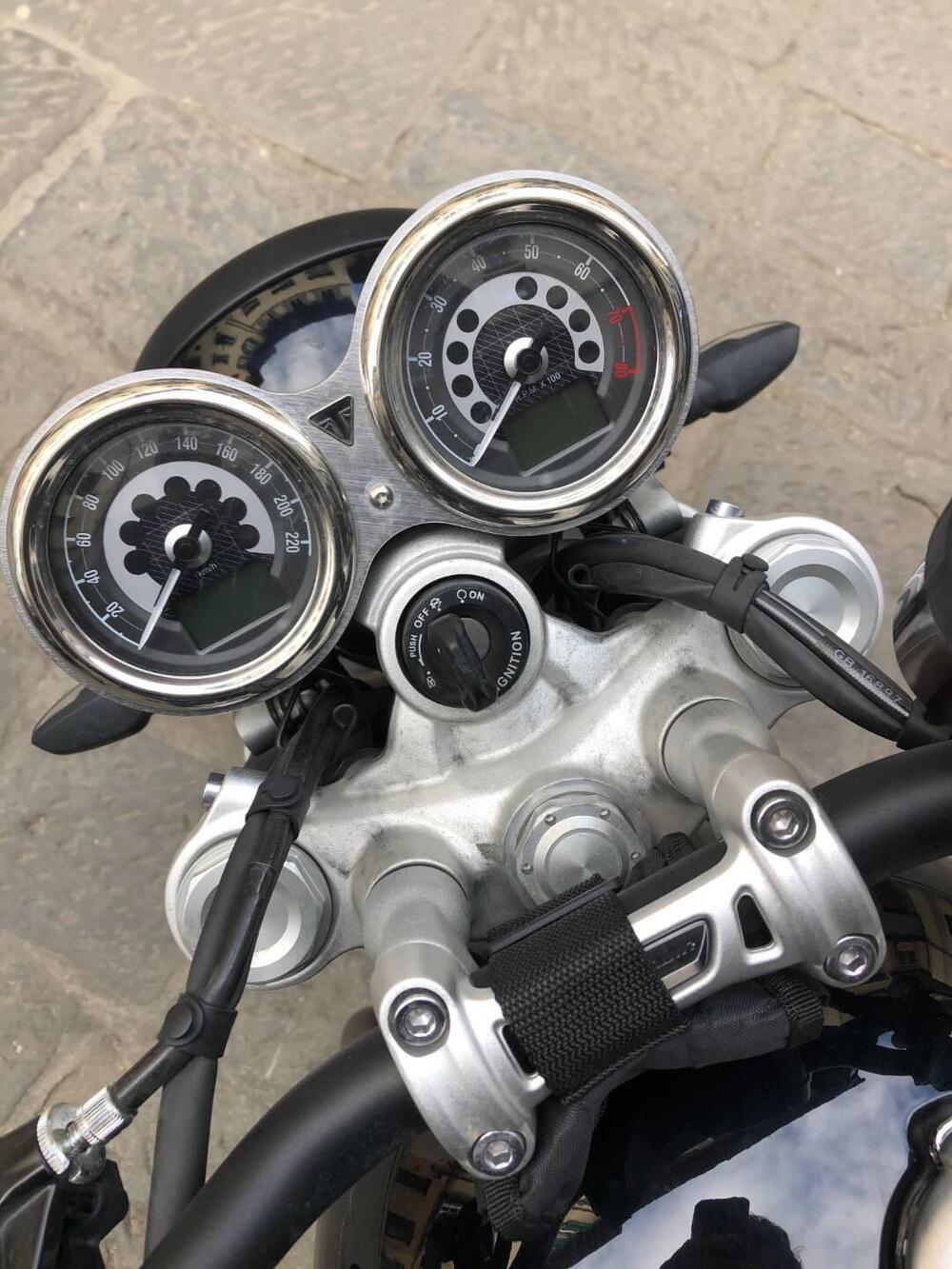 Triumph Speed Twin 1200 (2021 - 24) (2)