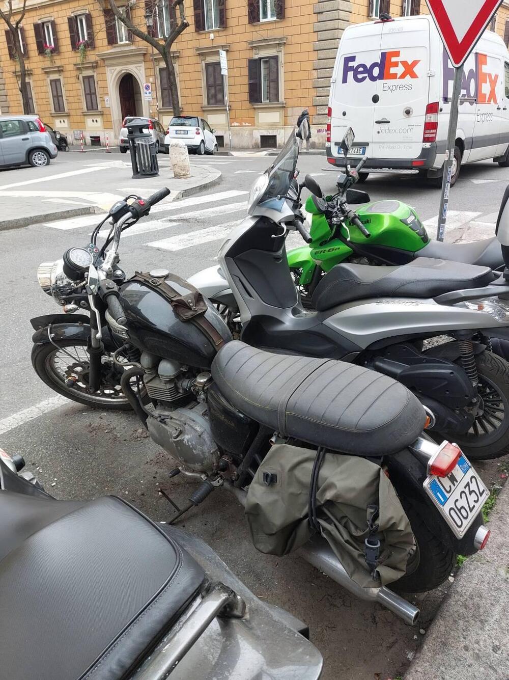 Triumph Bonneville (2007 - 16)