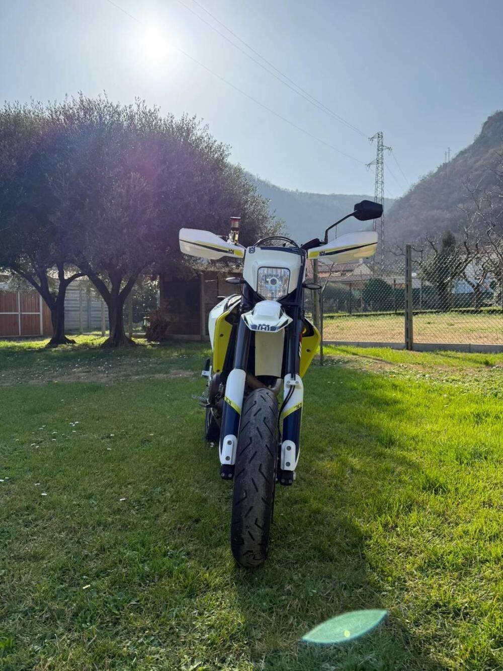 Husqvarna 701 Supermoto (2017 - 19) (7)