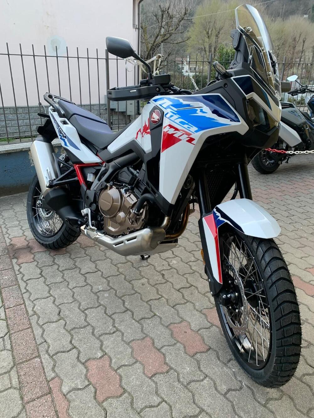 Honda Africa Twin CRF 1100L ES (2024 - 26)