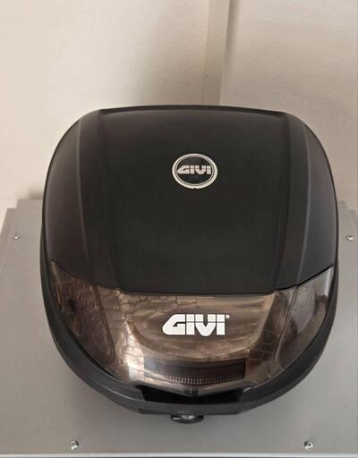 Bauletto givi piaggio beverly 300 ie