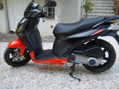 Aprilia Sportcity Cube 300 (2008 - 13) usata