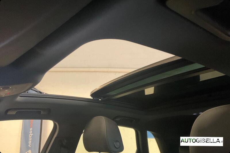 Audi Q3 Sportback usata a Milano (11)