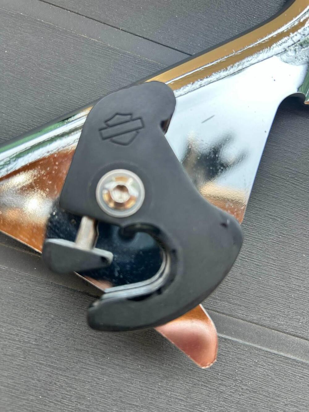 Sissy Bar Harley Davidson Touring 09-26 Harley-Davidson (3)