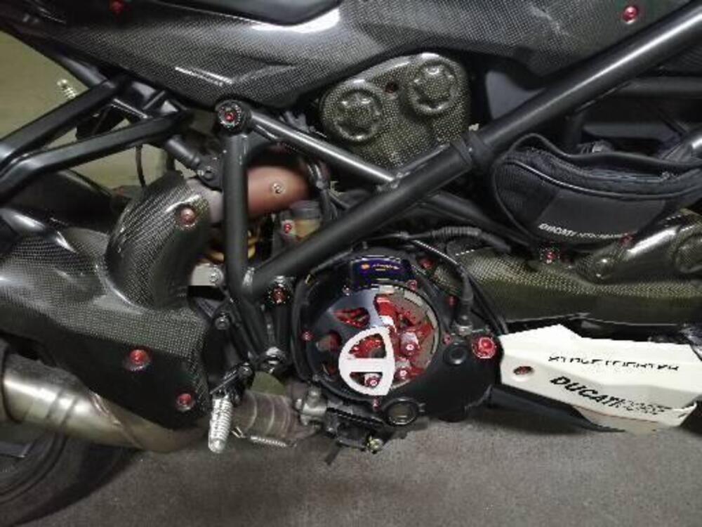 Ducati Streetfighter (2009 - 12) (3)