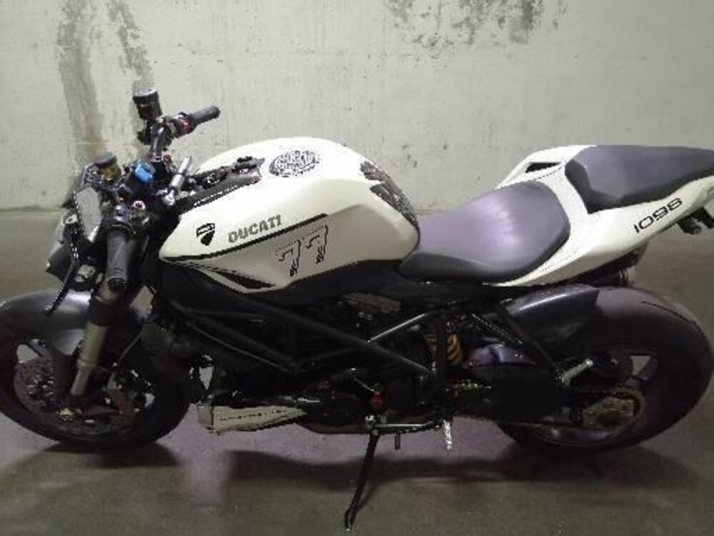 Ducati Streetfighter (2009 - 12) (5)