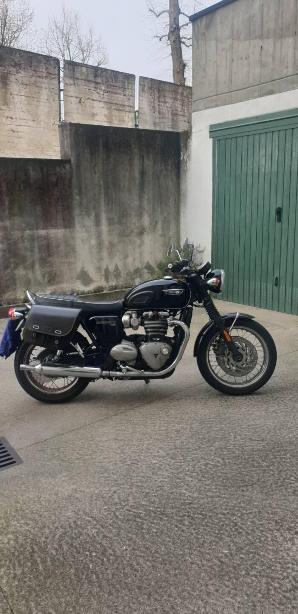 Triumph Bonneville T120 Black (2017 - 20) (6)