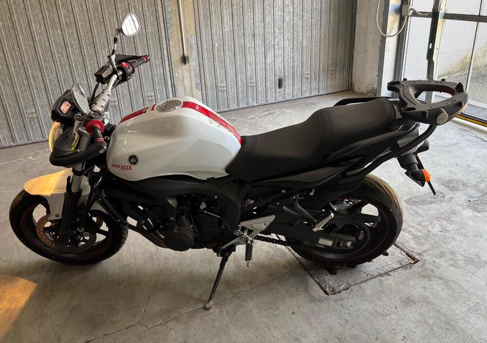 Yamaha FZ6 S2 (2007 - 11) (2)