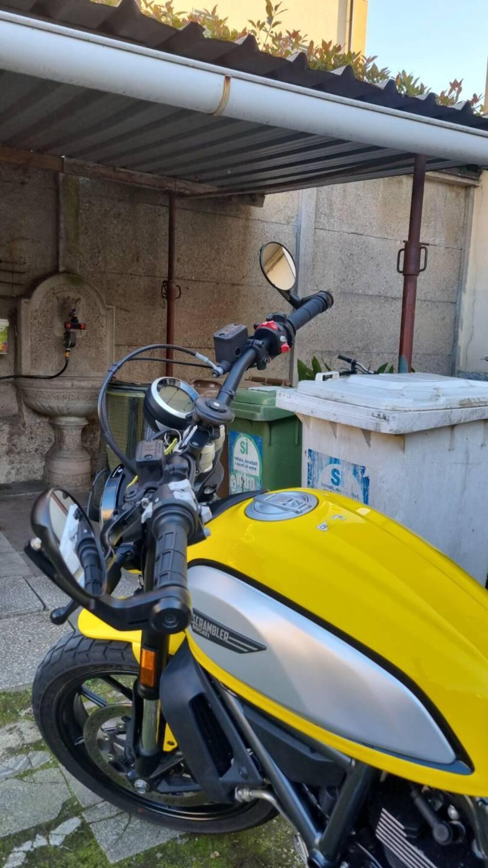 Ducati Scrambler 800 Icon (2021 - 22) (4)
