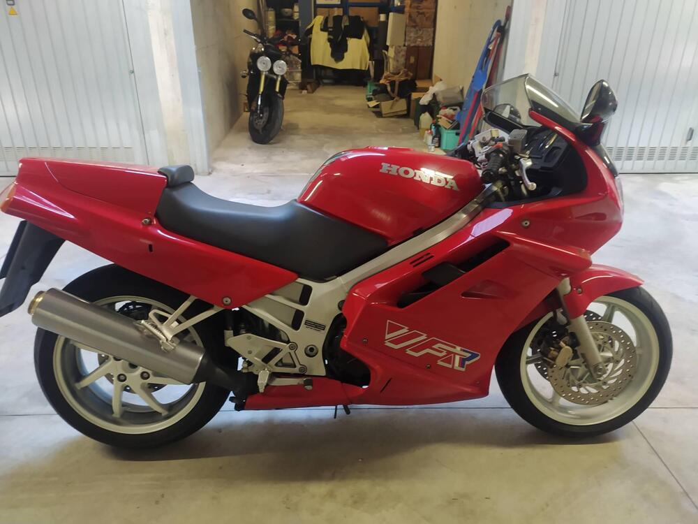 Honda VFR 750 (12)
