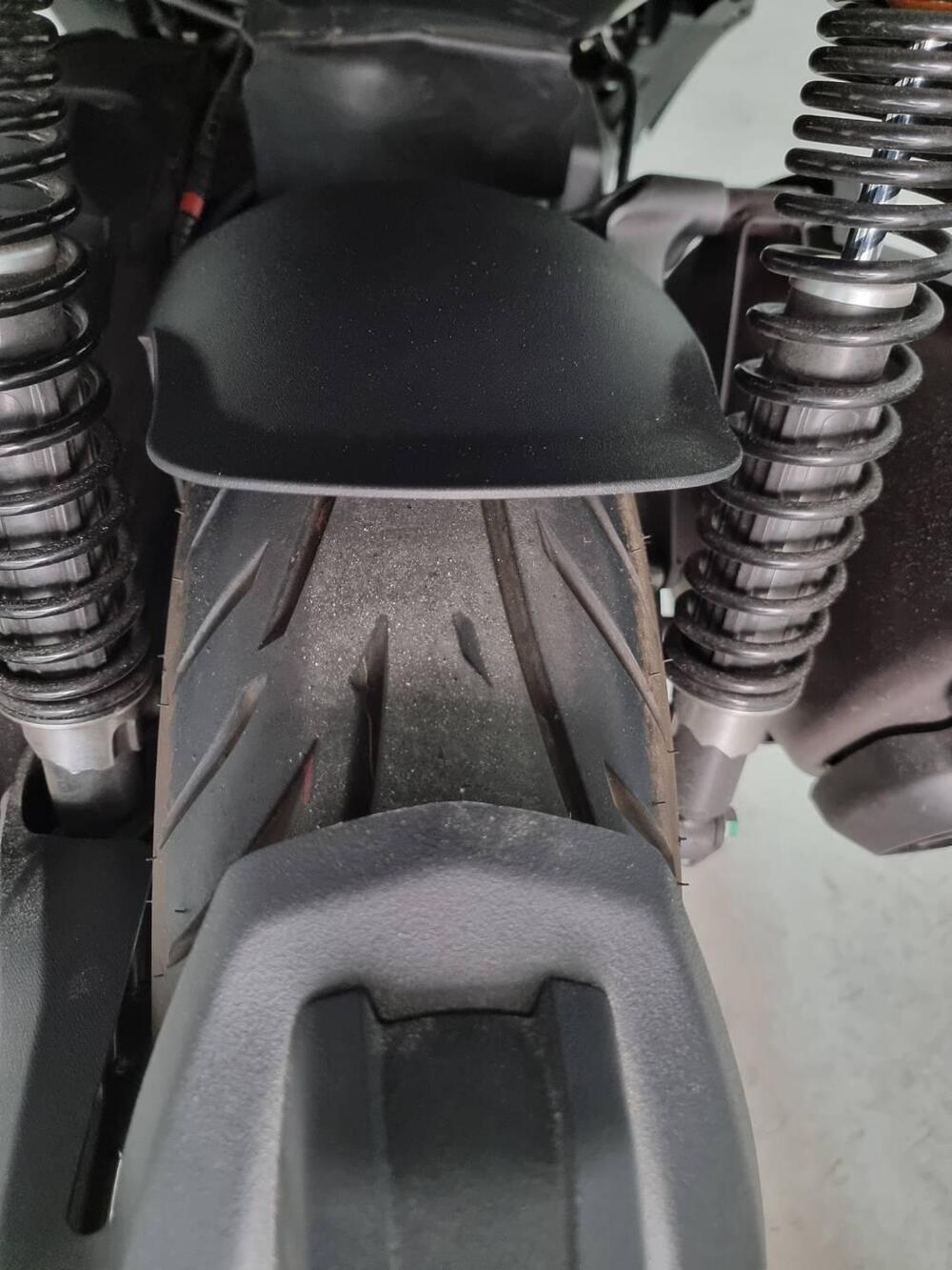 Piaggio Beverly 400 S ABS-ASR (2021 - 24) (2)