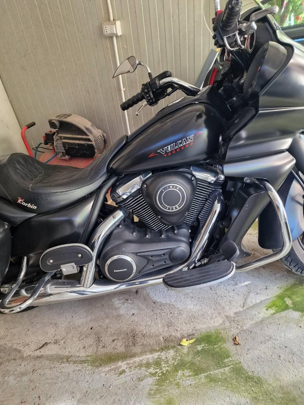 Kawasaki Vulcan VN 1700 Voyager ABS Custom (2011 - 14) (4)