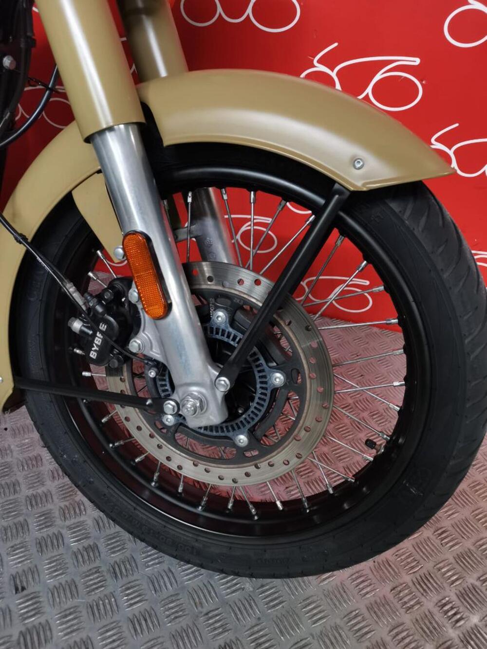 Royal Enfield Classic 350 (2021 - 26) (5)