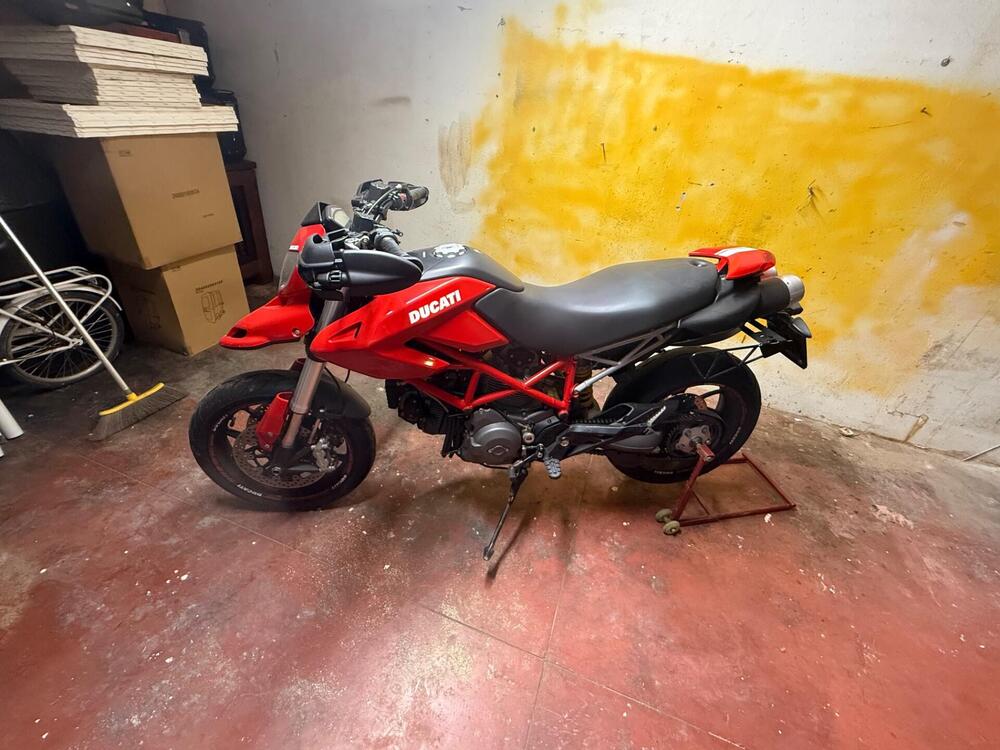 Ducati Hypermotard 796 (2012) (2)