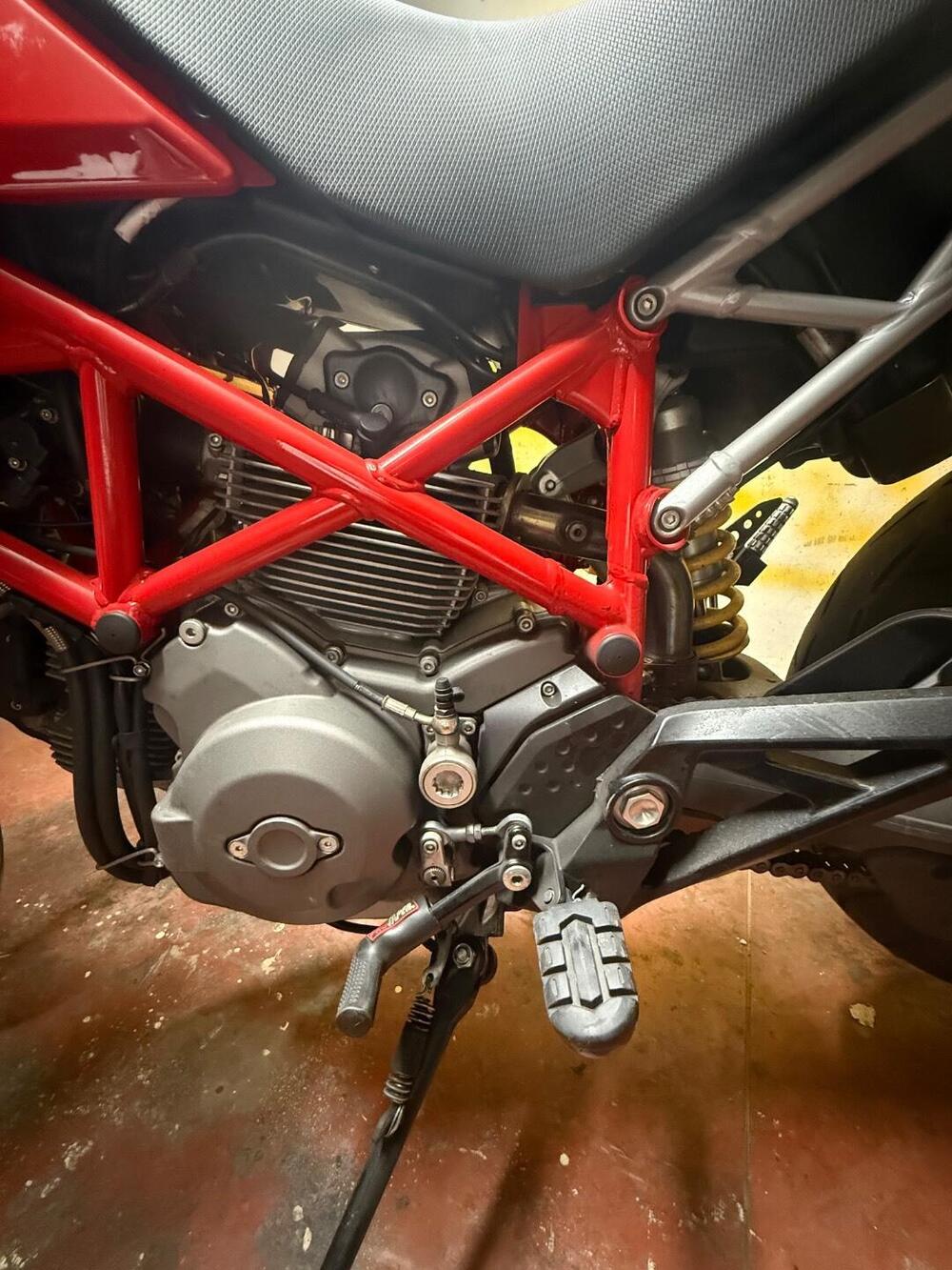 Ducati Hypermotard 796 (2012) (3)