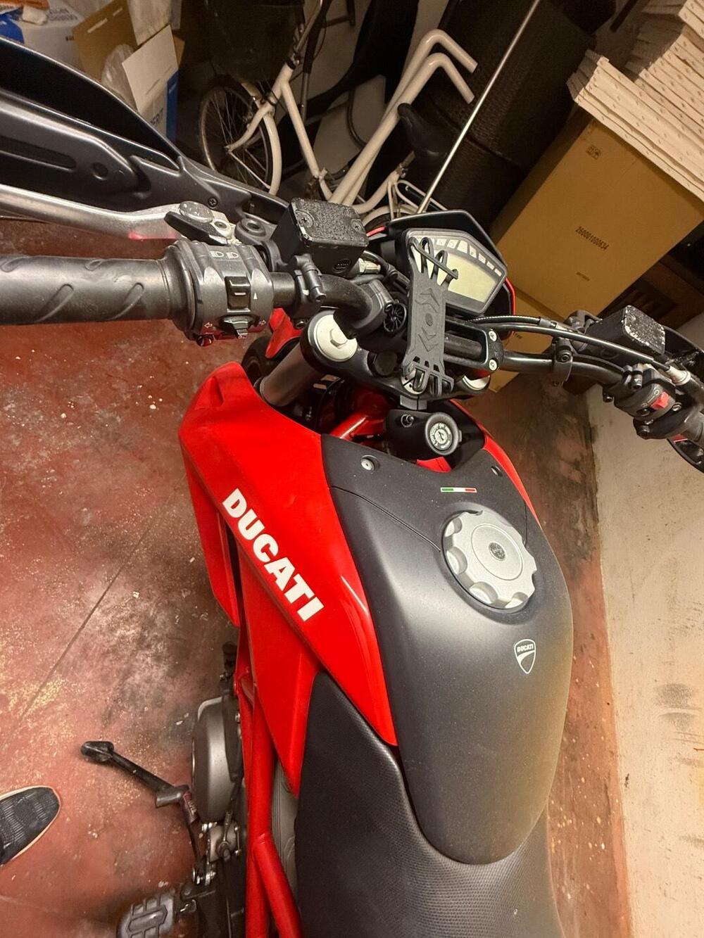 Ducati Hypermotard 796 (2012) (5)