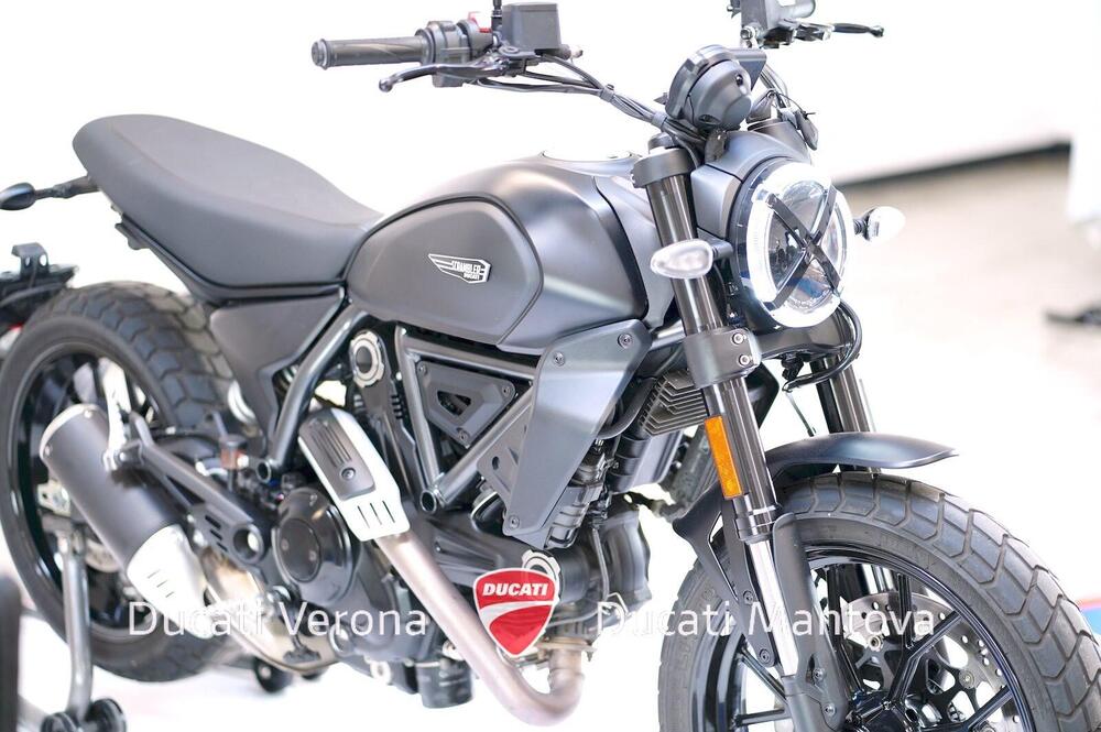 Ducati Scrambler 800 Icon Dark (2025 - 26) (9)