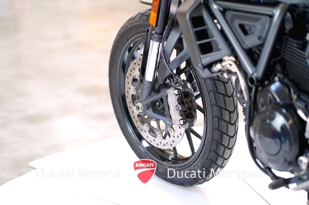 Ducati Scrambler 800 Icon Dark (2025 - 26) (15)