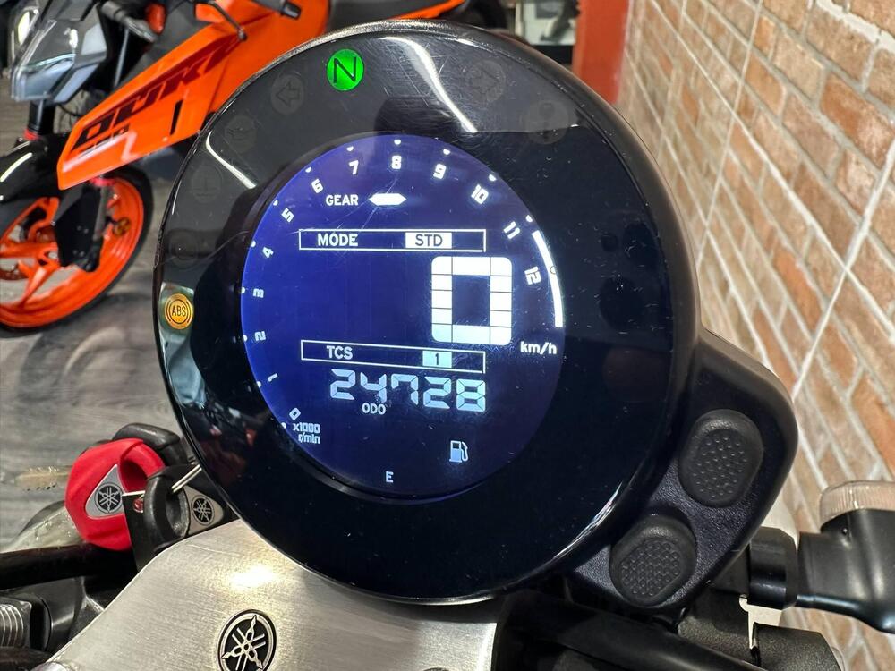 Yamaha XSR 900 ABS (2016 - 20) (20)