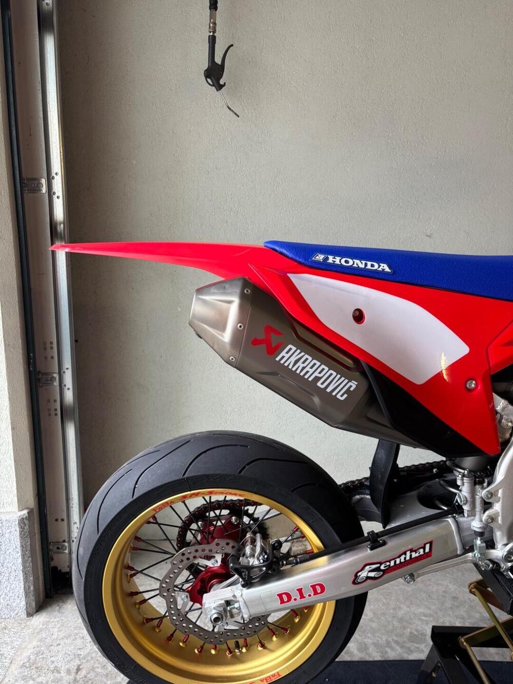 Honda CRF 450R (2024) (8)