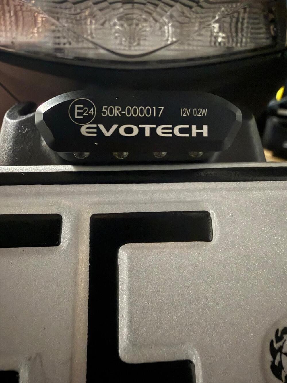 Suzuki GSX-S1000 (2021 - 25) (11)