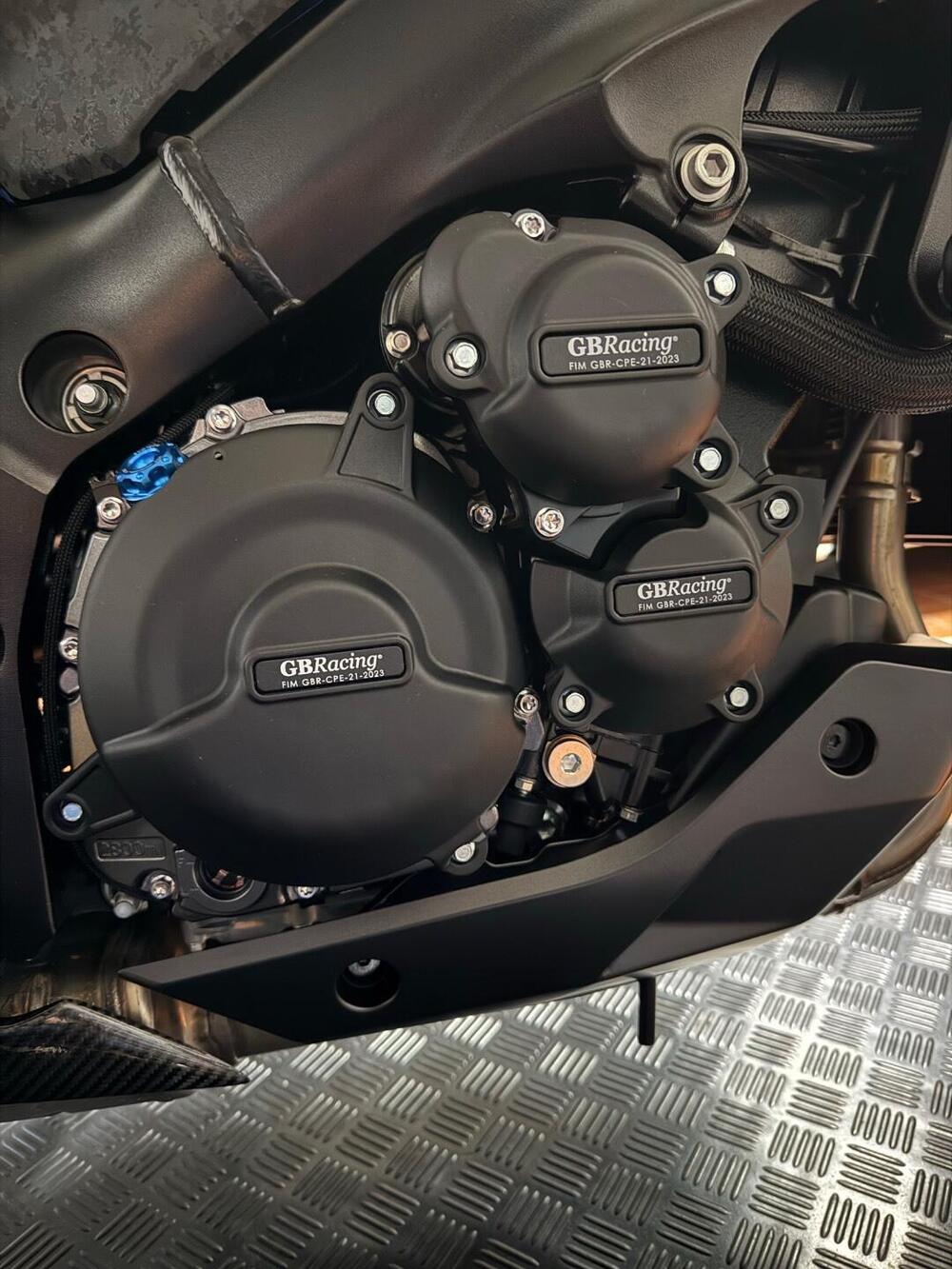Suzuki GSX-S1000 (2021 - 25) (2)