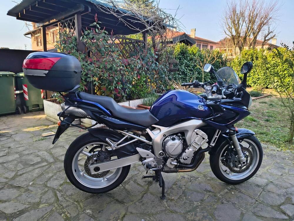 Yamaha FZ6 Fazer (2004 - 07) (2)