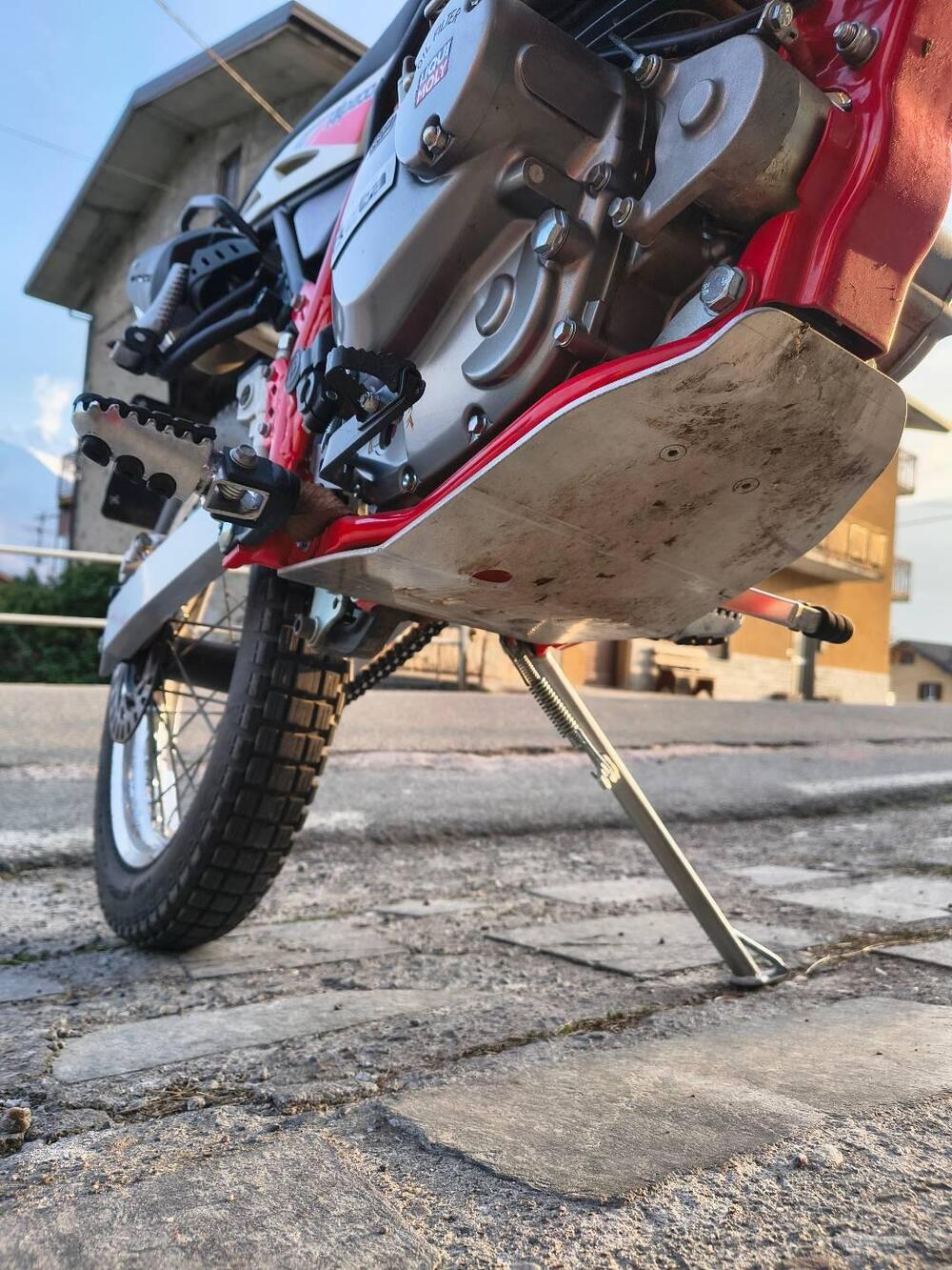 Betamotor Alp 200 (2021 - 25) (2)