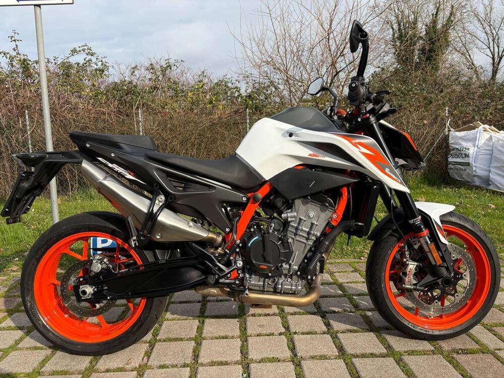 KTM 890 Duke R (2021)