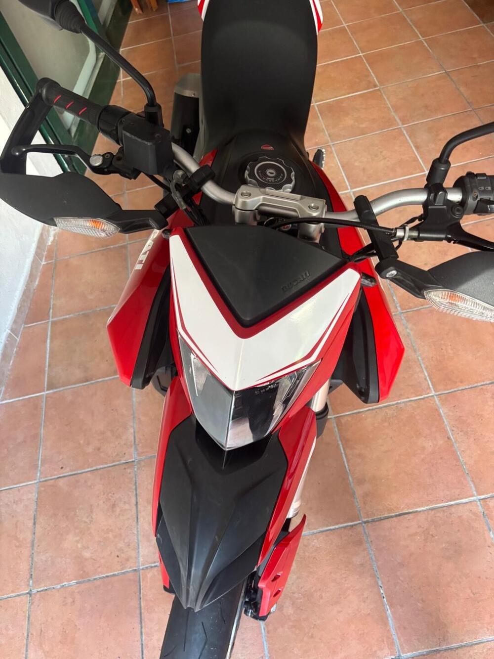 Ducati Hypermotard 821 (2013 - 15) (4)