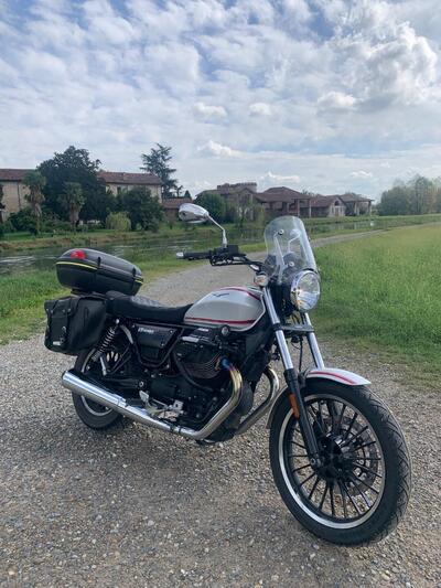 Moto Guzzi V9 Roamer (2016 - 18) usata